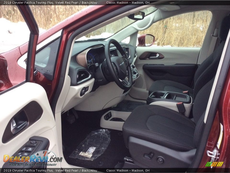2019 Chrysler Pacifica Touring Plus Velvet Red Pearl / Black/Alloy Photo #9