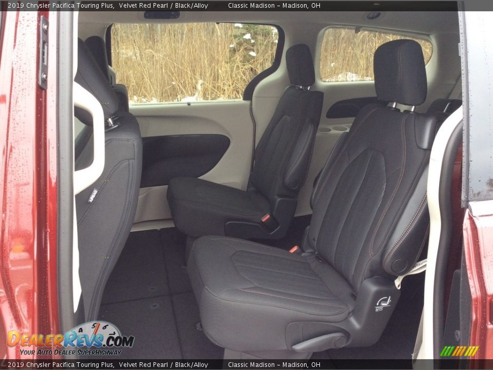 2019 Chrysler Pacifica Touring Plus Velvet Red Pearl / Black/Alloy Photo #15