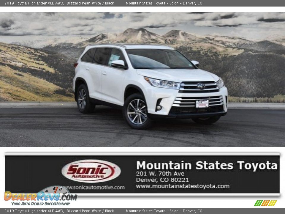 2019 Toyota Highlander XLE AWD Blizzard Pearl White / Black Photo #1