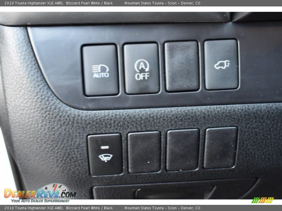 2019 Toyota Highlander XLE AWD Blizzard Pearl White / Black Photo #8