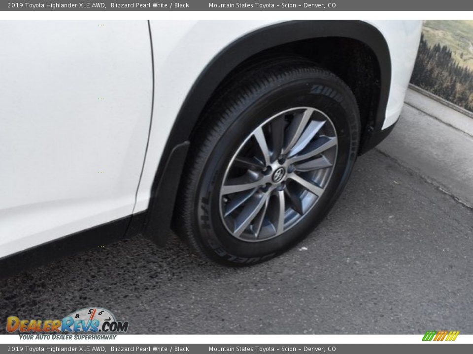 2019 Toyota Highlander XLE AWD Blizzard Pearl White / Black Photo #18