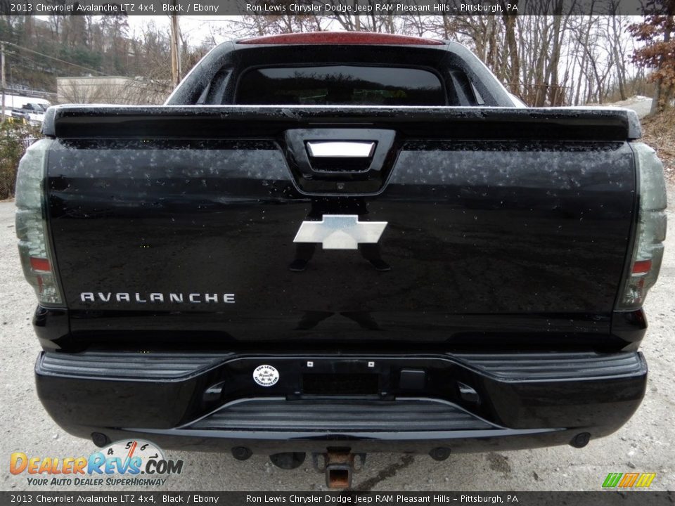 2013 Chevrolet Avalanche LTZ 4x4 Black / Ebony Photo #4