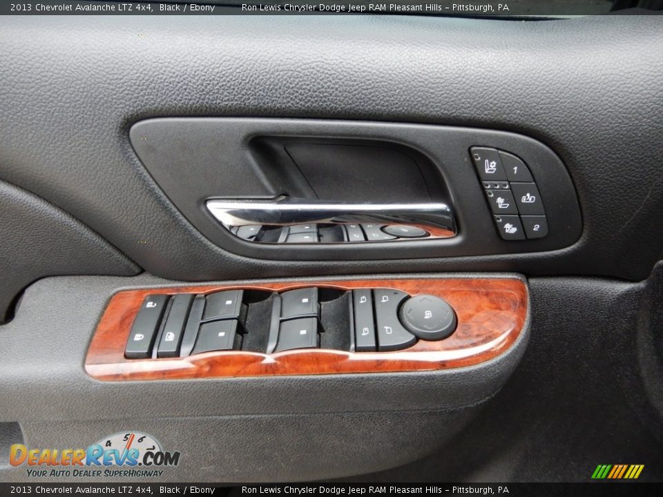 2013 Chevrolet Avalanche LTZ 4x4 Black / Ebony Photo #15