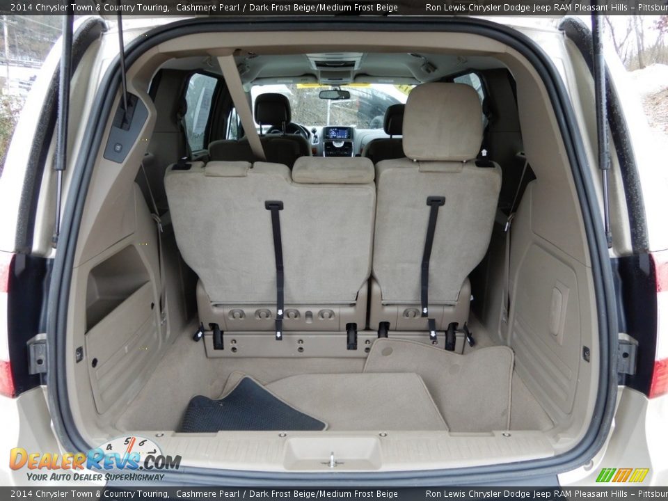 2014 Chrysler Town & Country Touring Cashmere Pearl / Dark Frost Beige/Medium Frost Beige Photo #5