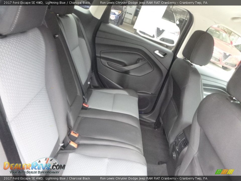 2017 Ford Escape SE 4WD Lightning Blue / Charcoal Black Photo #10