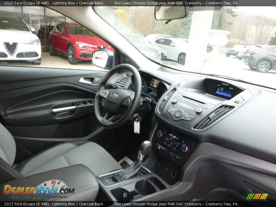 2017 Ford Escape SE 4WD Lightning Blue / Charcoal Black Photo #12