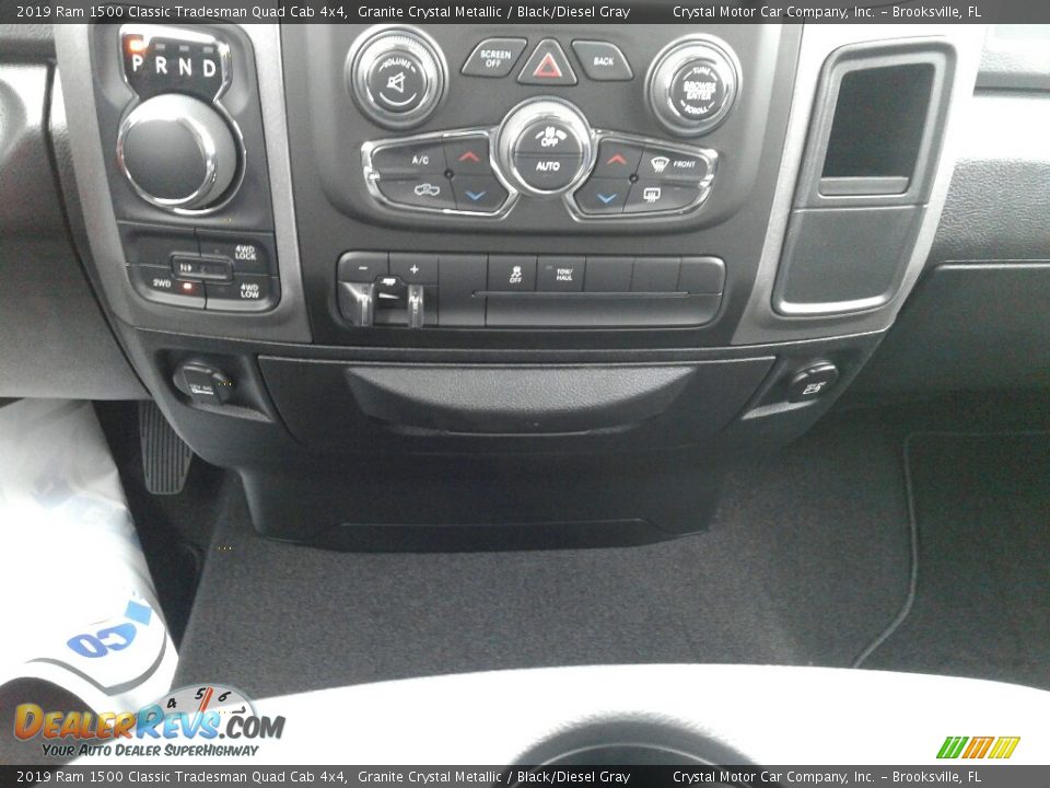 2019 Ram 1500 Classic Tradesman Quad Cab 4x4 Granite Crystal Metallic / Black/Diesel Gray Photo #16