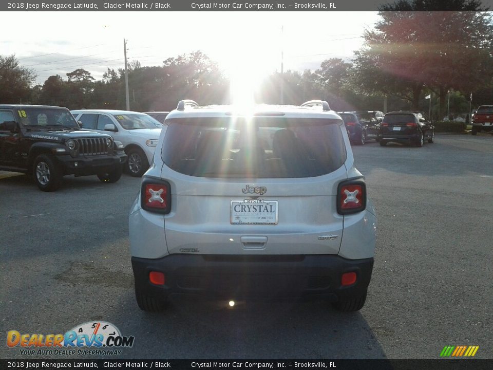 2018 Jeep Renegade Latitude Glacier Metallic / Black Photo #4