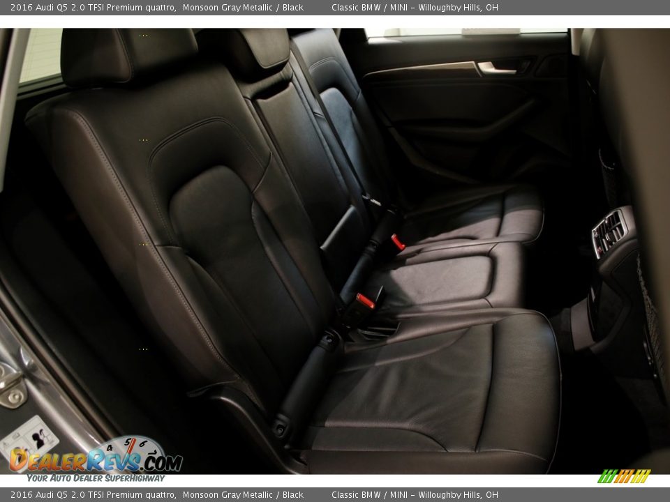 2016 Audi Q5 2.0 TFSI Premium quattro Monsoon Gray Metallic / Black Photo #17
