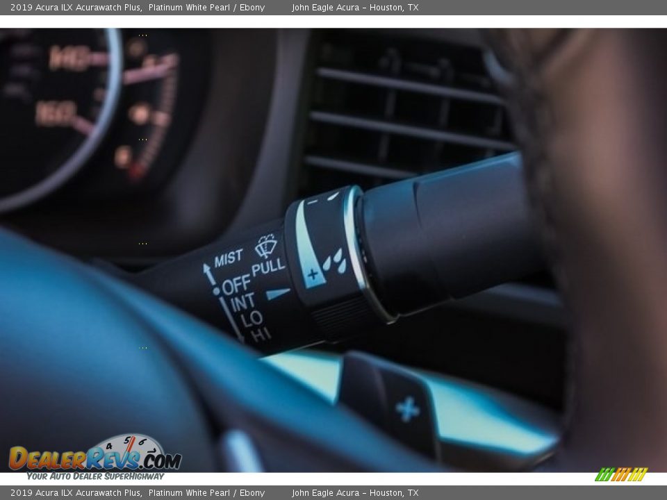 Controls of 2019 Acura ILX Acurawatch Plus Photo #33