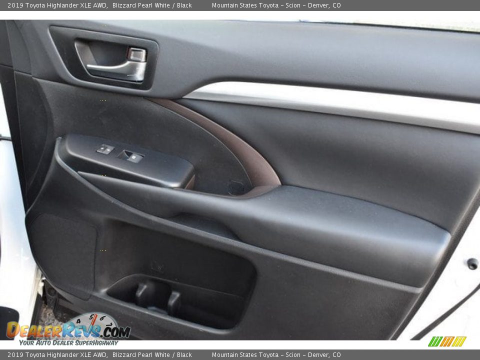2019 Toyota Highlander XLE AWD Blizzard Pearl White / Black Photo #25