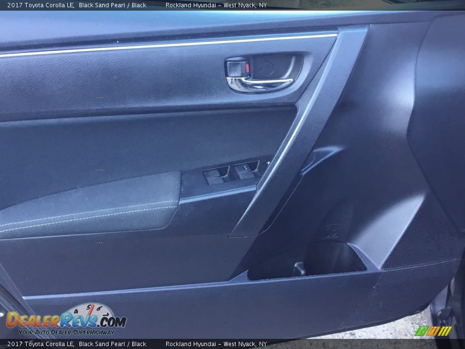 2017 Toyota Corolla LE Black Sand Pearl / Black Photo #8