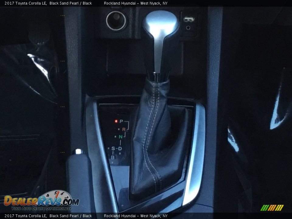 2017 Toyota Corolla LE Black Sand Pearl / Black Photo #15