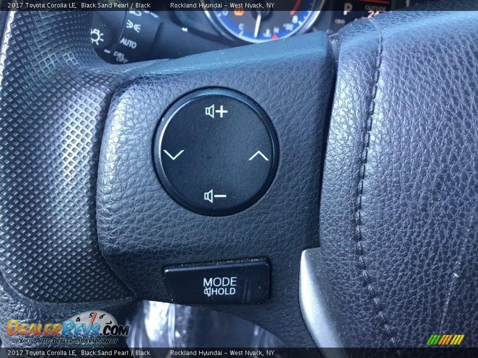 2017 Toyota Corolla LE Black Sand Pearl / Black Photo #17