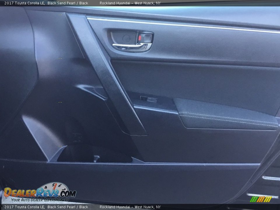 2017 Toyota Corolla LE Black Sand Pearl / Black Photo #23