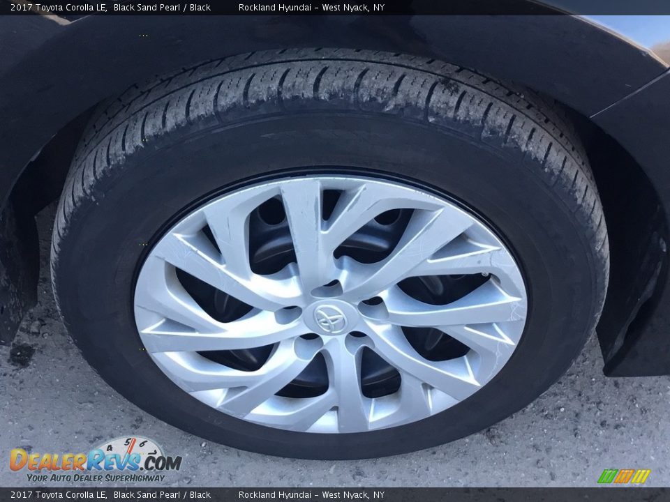 2017 Toyota Corolla LE Black Sand Pearl / Black Photo #26