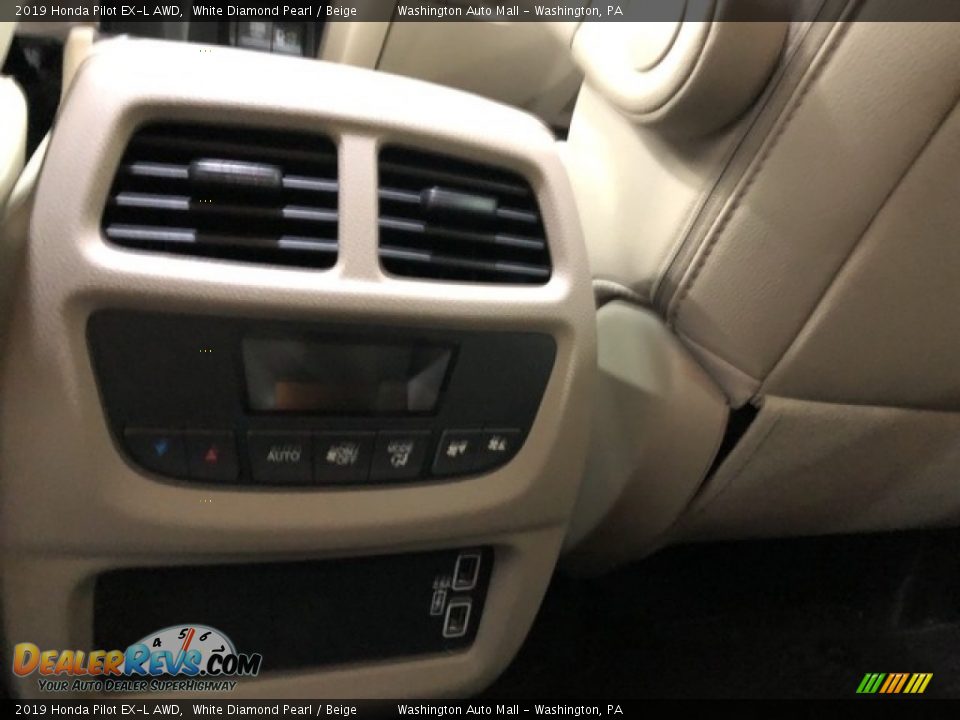 2019 Honda Pilot EX-L AWD White Diamond Pearl / Beige Photo #10