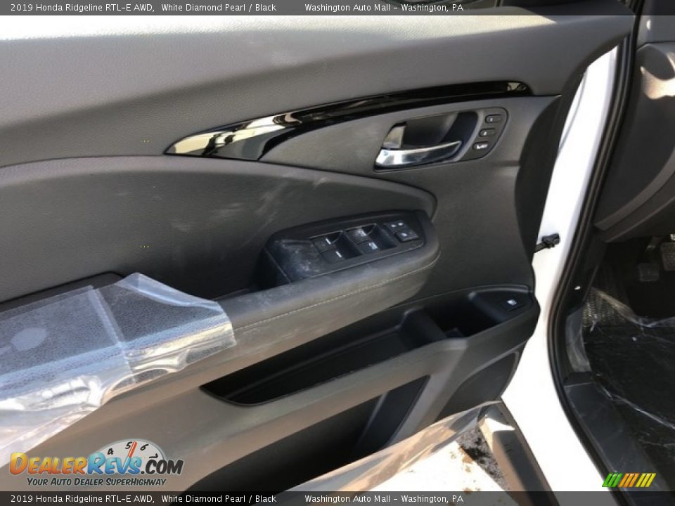 2019 Honda Ridgeline RTL-E AWD White Diamond Pearl / Black Photo #17