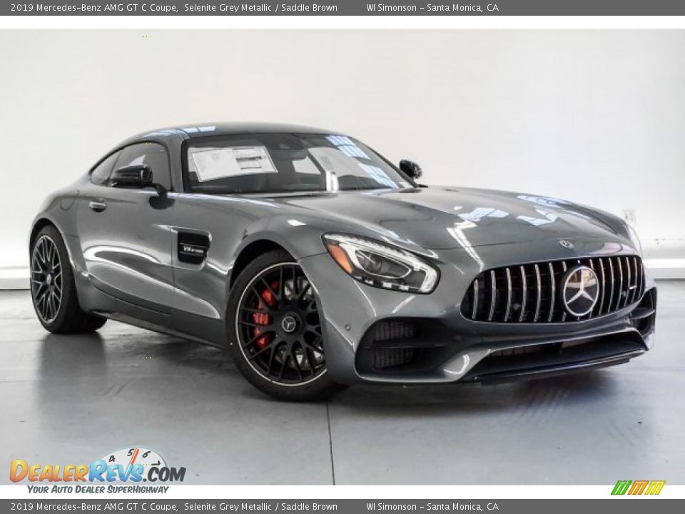 Front 3/4 View of 2019 Mercedes-Benz AMG GT C Coupe Photo #13