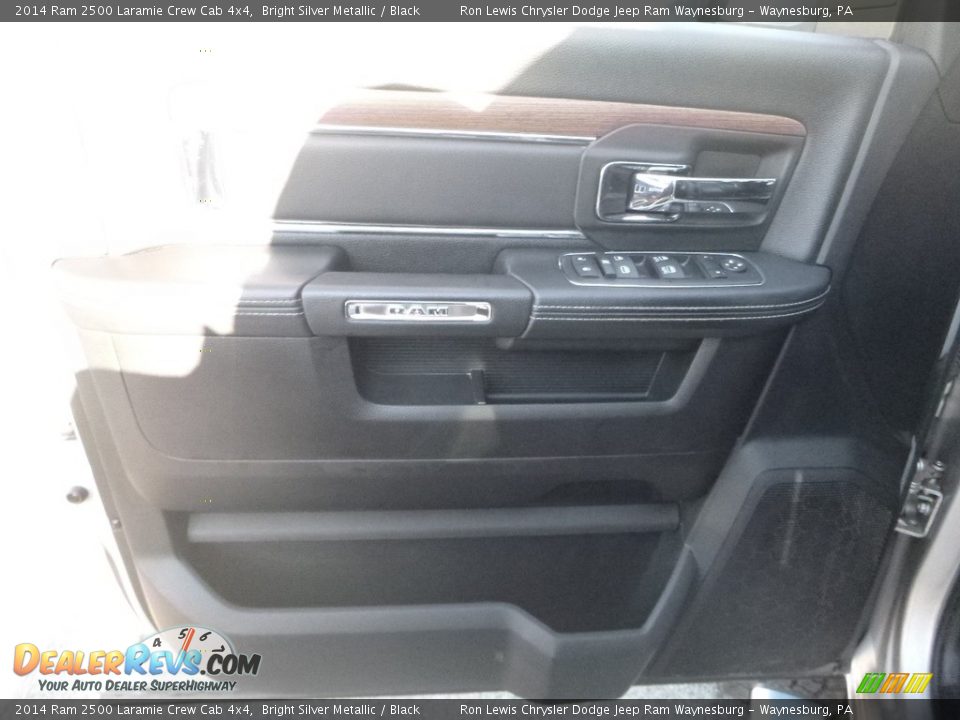 2014 Ram 2500 Laramie Crew Cab 4x4 Bright Silver Metallic / Black Photo #13