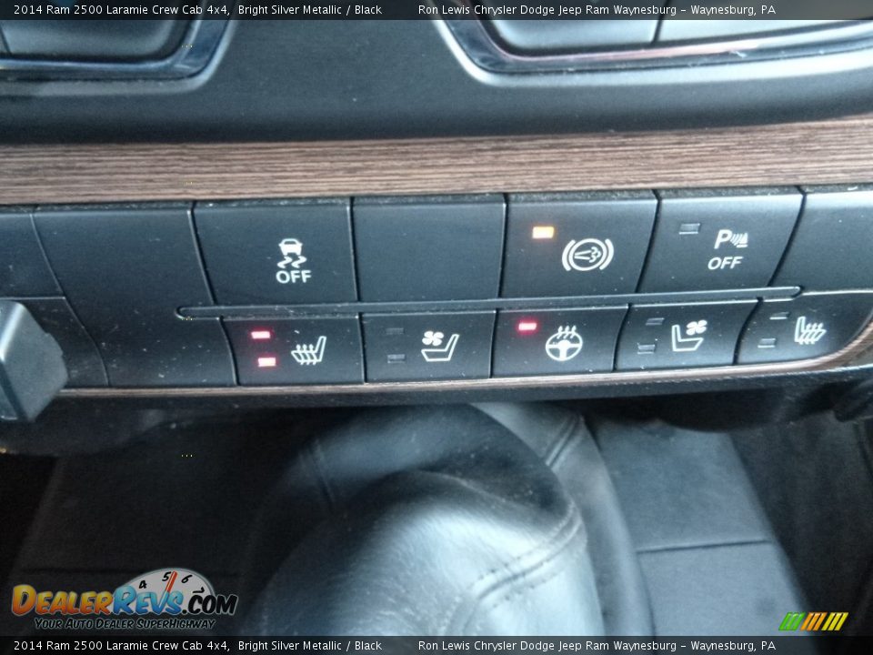 2014 Ram 2500 Laramie Crew Cab 4x4 Bright Silver Metallic / Black Photo #20