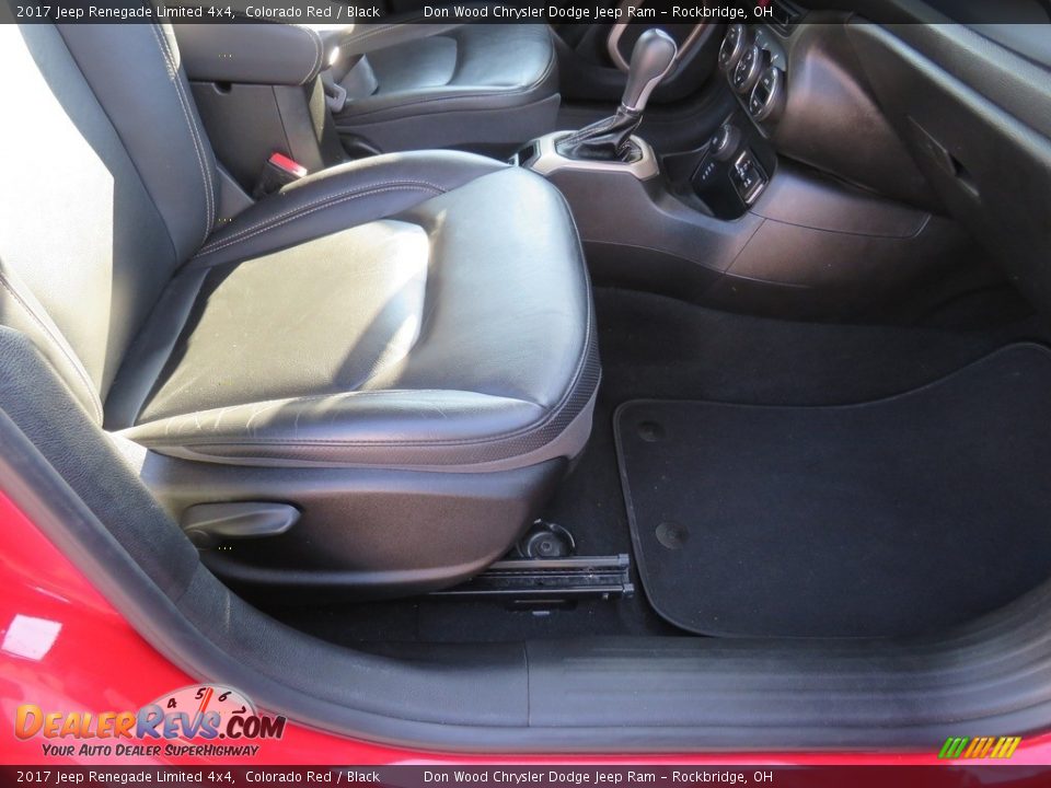 2017 Jeep Renegade Limited 4x4 Colorado Red / Black Photo #28