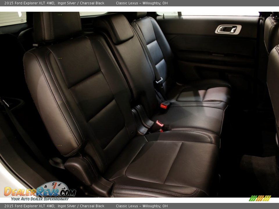 2015 Ford Explorer XLT 4WD Ingot Silver / Charcoal Black Photo #18