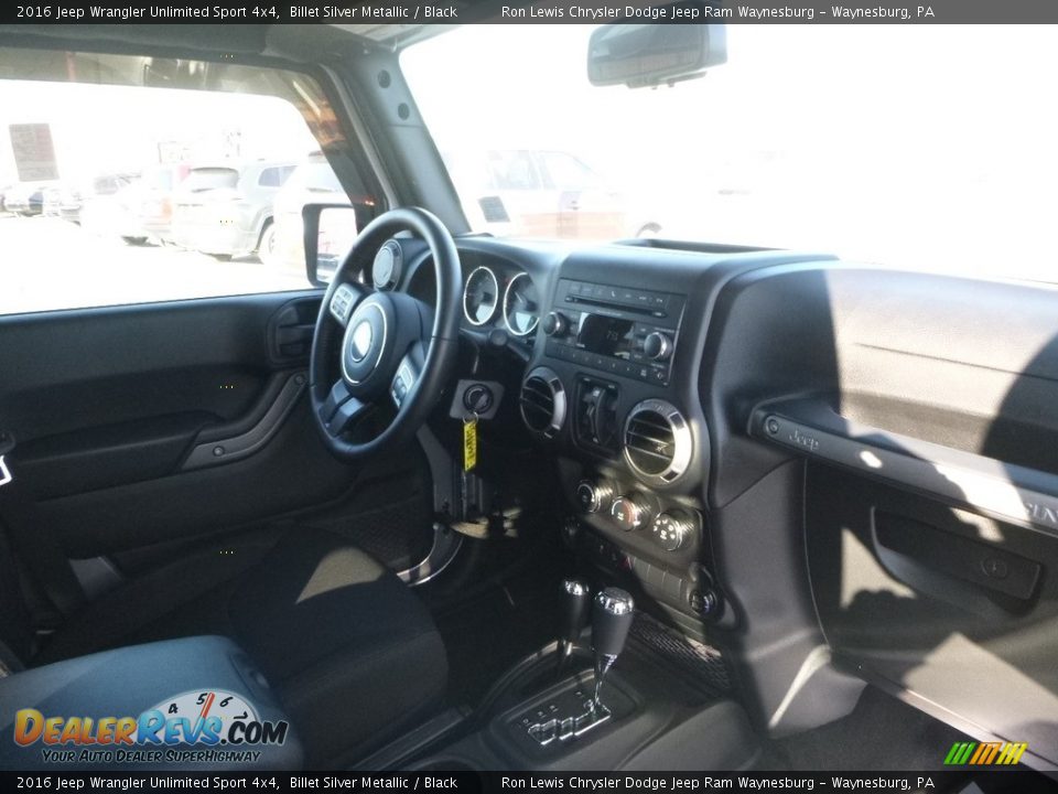 2016 Jeep Wrangler Unlimited Sport 4x4 Billet Silver Metallic / Black Photo #9