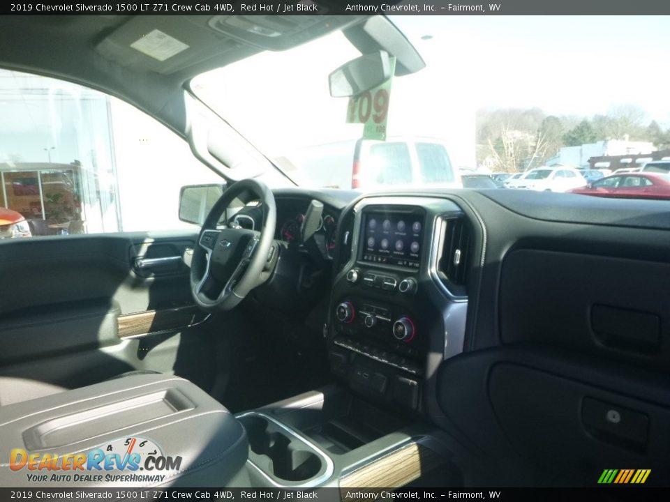 2019 Chevrolet Silverado 1500 LT Z71 Crew Cab 4WD Red Hot / Jet Black Photo #4