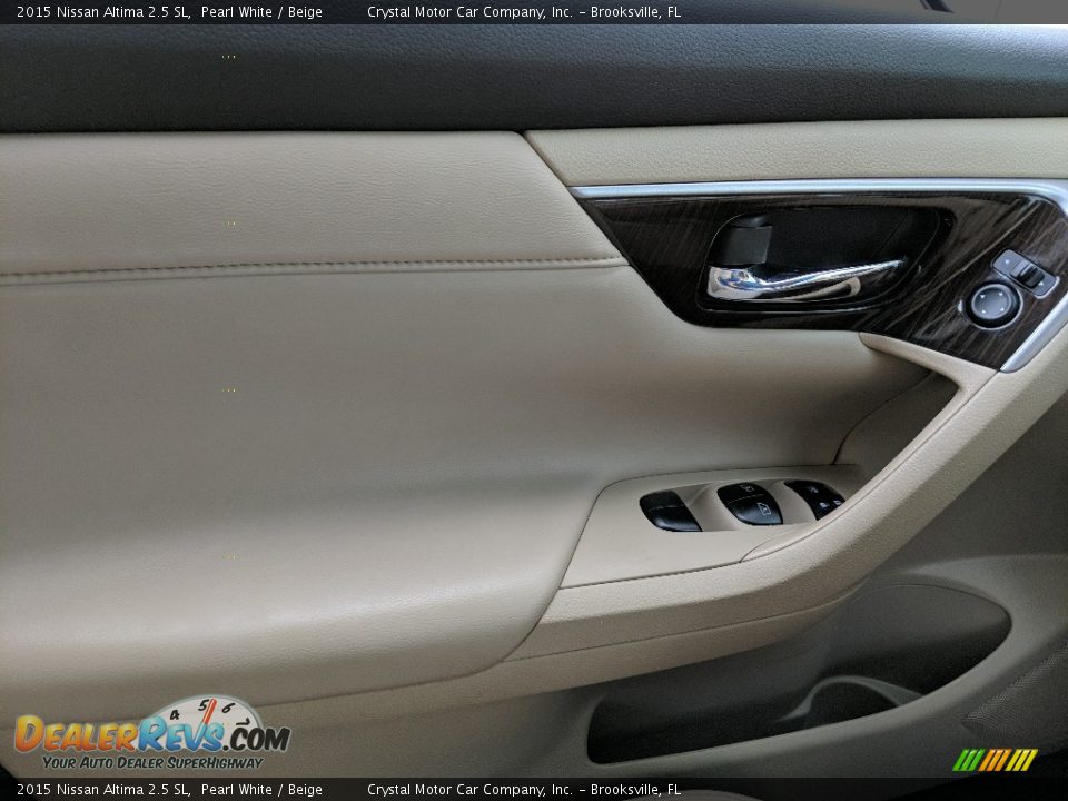2015 Nissan Altima 2.5 SL Pearl White / Beige Photo #17