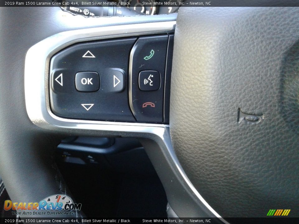 2019 Ram 1500 Laramie Crew Cab 4x4 Billett Silver Metallic / Black Photo #18
