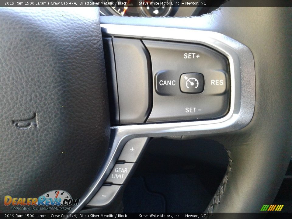 2019 Ram 1500 Laramie Crew Cab 4x4 Billett Silver Metallic / Black Photo #19