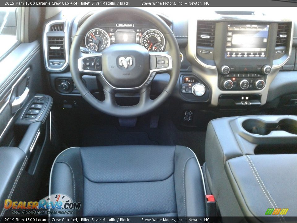 2019 Ram 1500 Laramie Crew Cab 4x4 Billett Silver Metallic / Black Photo #32