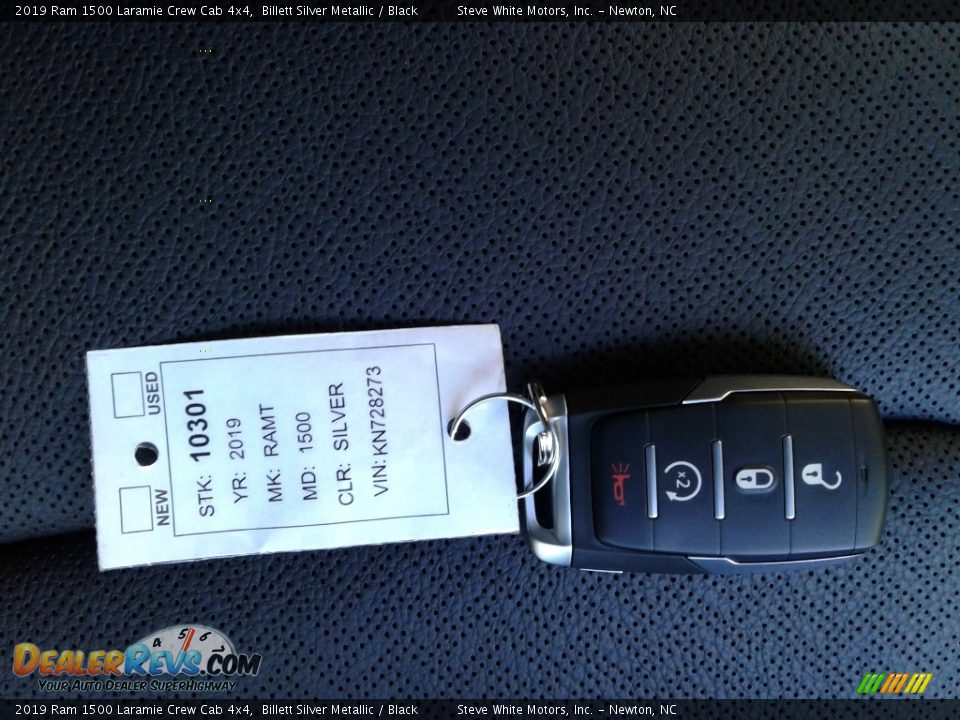 2019 Ram 1500 Laramie Crew Cab 4x4 Billett Silver Metallic / Black Photo #33