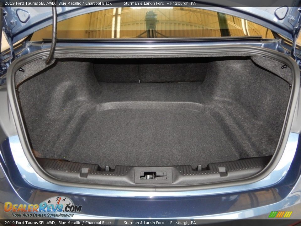 2019 Ford Taurus SEL AWD Blue Metallic / Charcoal Black Photo #9
