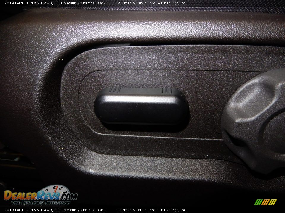 2019 Ford Taurus SEL AWD Blue Metallic / Charcoal Black Photo #12