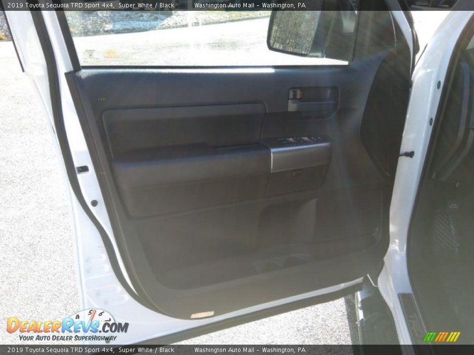 2019 Toyota Sequoia TRD Sport 4x4 Super White / Black Photo #9
