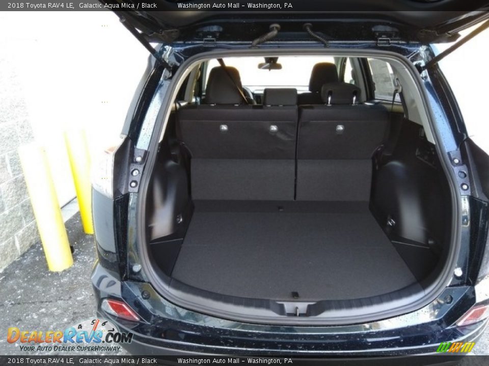2018 Toyota RAV4 LE Galactic Aqua Mica / Black Photo #7