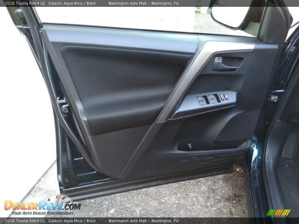 2018 Toyota RAV4 LE Galactic Aqua Mica / Black Photo #10
