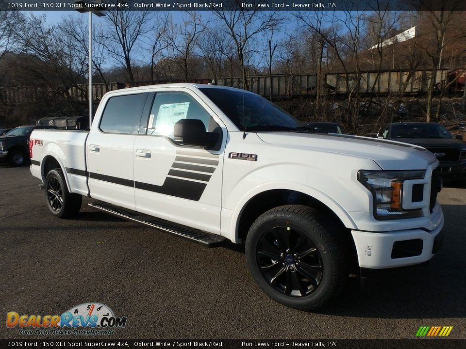 Front 3/4 View of 2019 Ford F150 XLT Sport SuperCrew 4x4 Photo #8