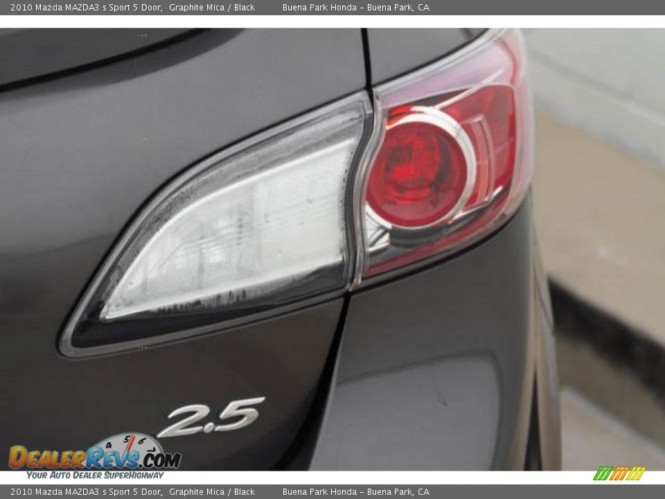 2010 Mazda MAZDA3 s Sport 5 Door Graphite Mica / Black Photo #12