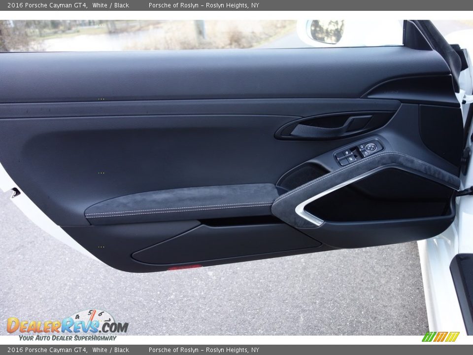 2016 Porsche Cayman GT4 White / Black Photo #11