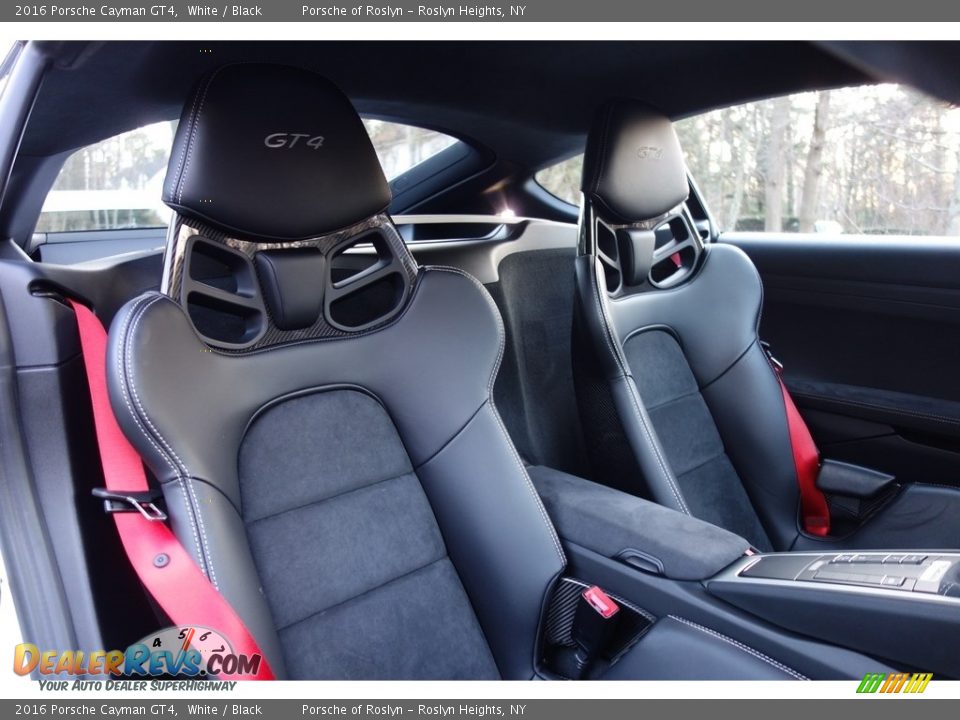 2016 Porsche Cayman GT4 White / Black Photo #16
