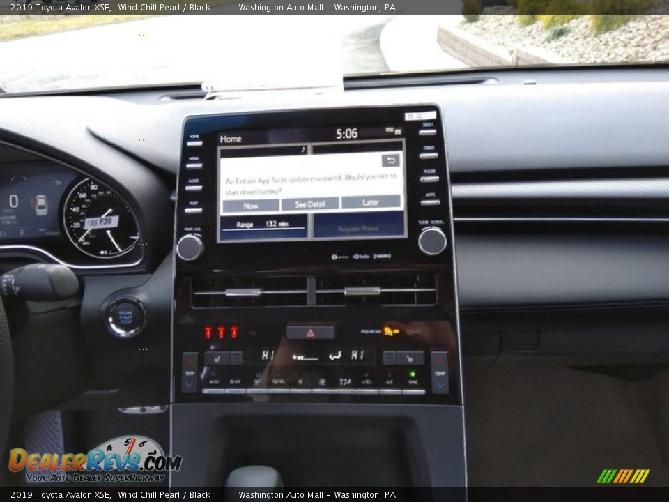 2019 Toyota Avalon XSE Wind Chill Pearl / Black Photo #16