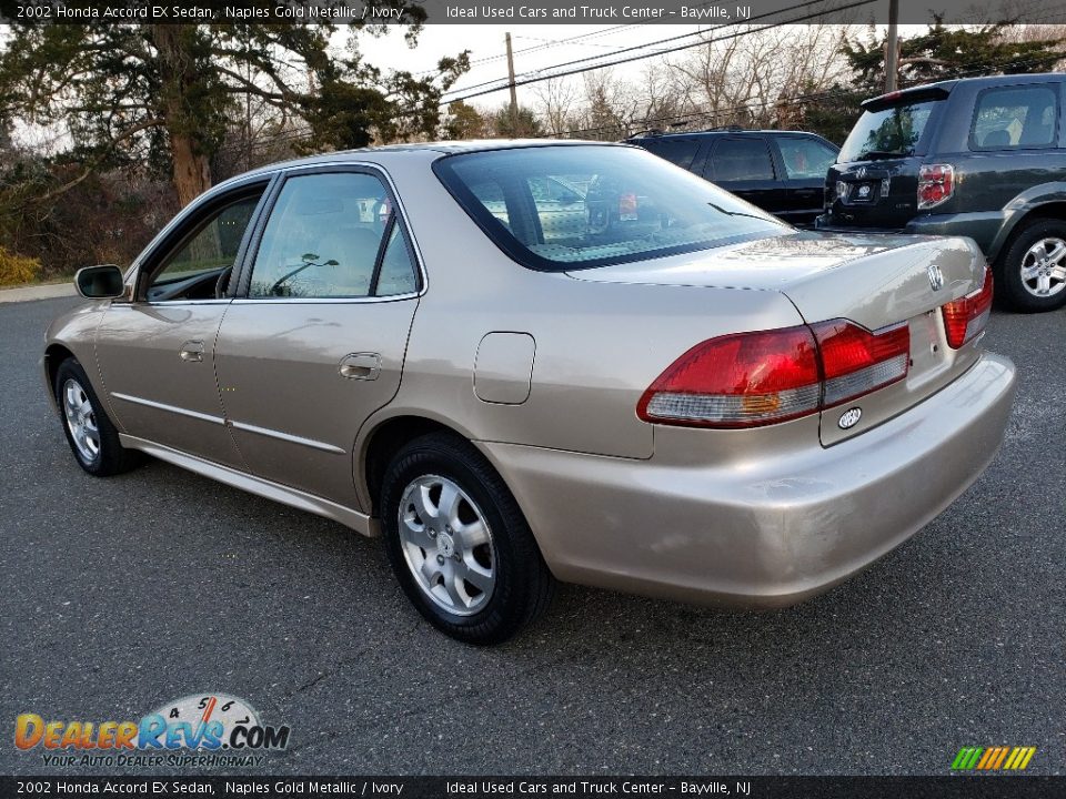 2002 Honda Accord EX Sedan Naples Gold Metallic / Ivory Photo #5