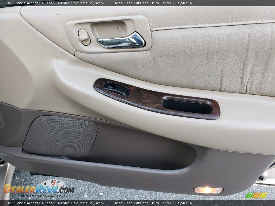 2002 Honda Accord EX Sedan Naples Gold Metallic / Ivory Photo #9