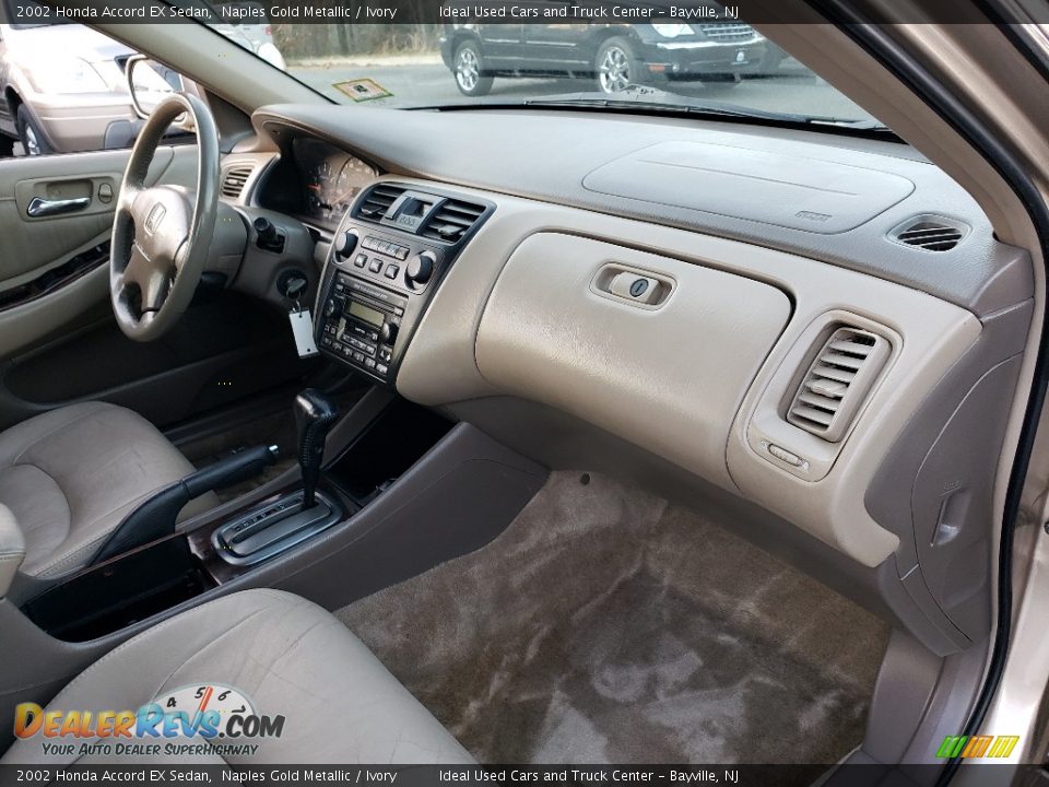 2002 Honda Accord EX Sedan Naples Gold Metallic / Ivory Photo #10