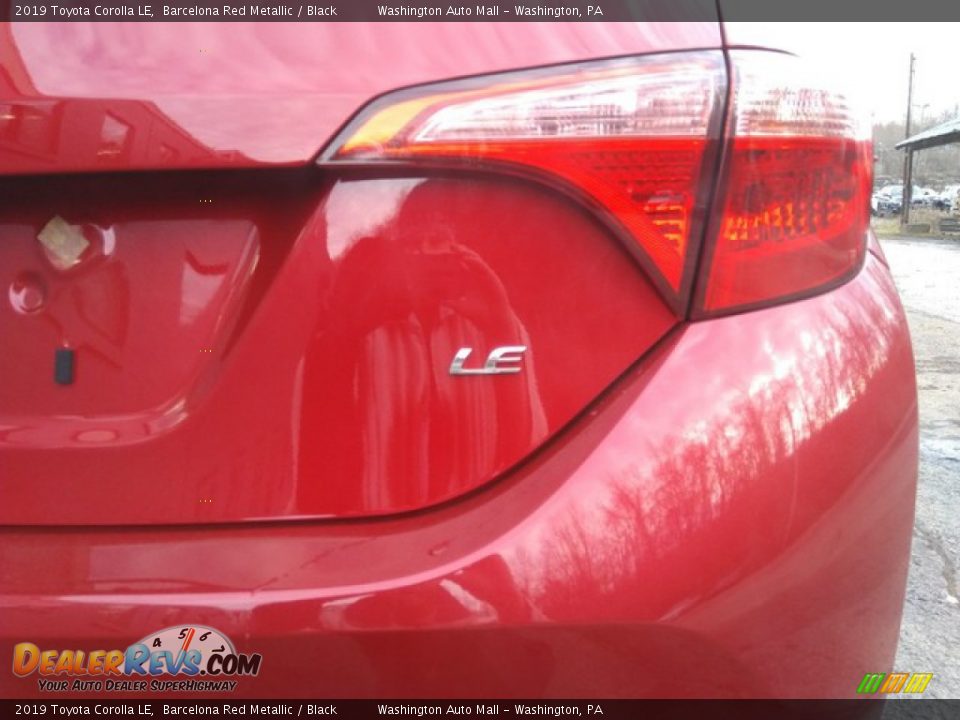 2019 Toyota Corolla LE Barcelona Red Metallic / Black Photo #5