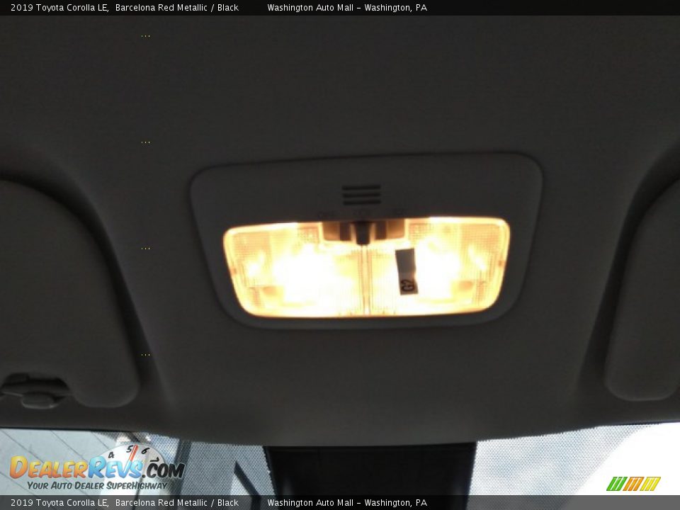 2019 Toyota Corolla LE Barcelona Red Metallic / Black Photo #18