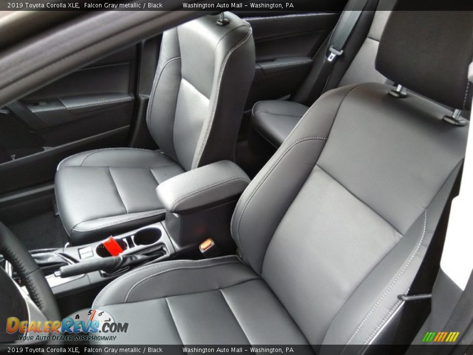 Front Seat of 2019 Toyota Corolla XLE Photo #12